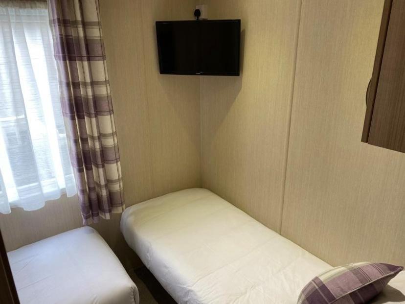 Kingfisher Court 2 Tattershall Lakes With Hot Tub Esterno foto